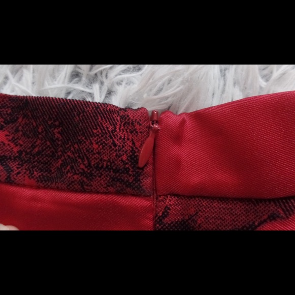 A 2 piece Formal Outfit - Picture 7 of 8